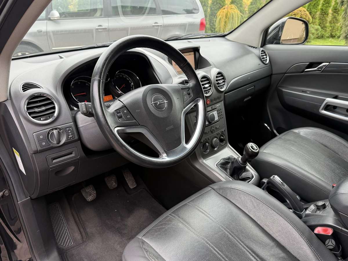 Opel Antara 2010 — photo 14