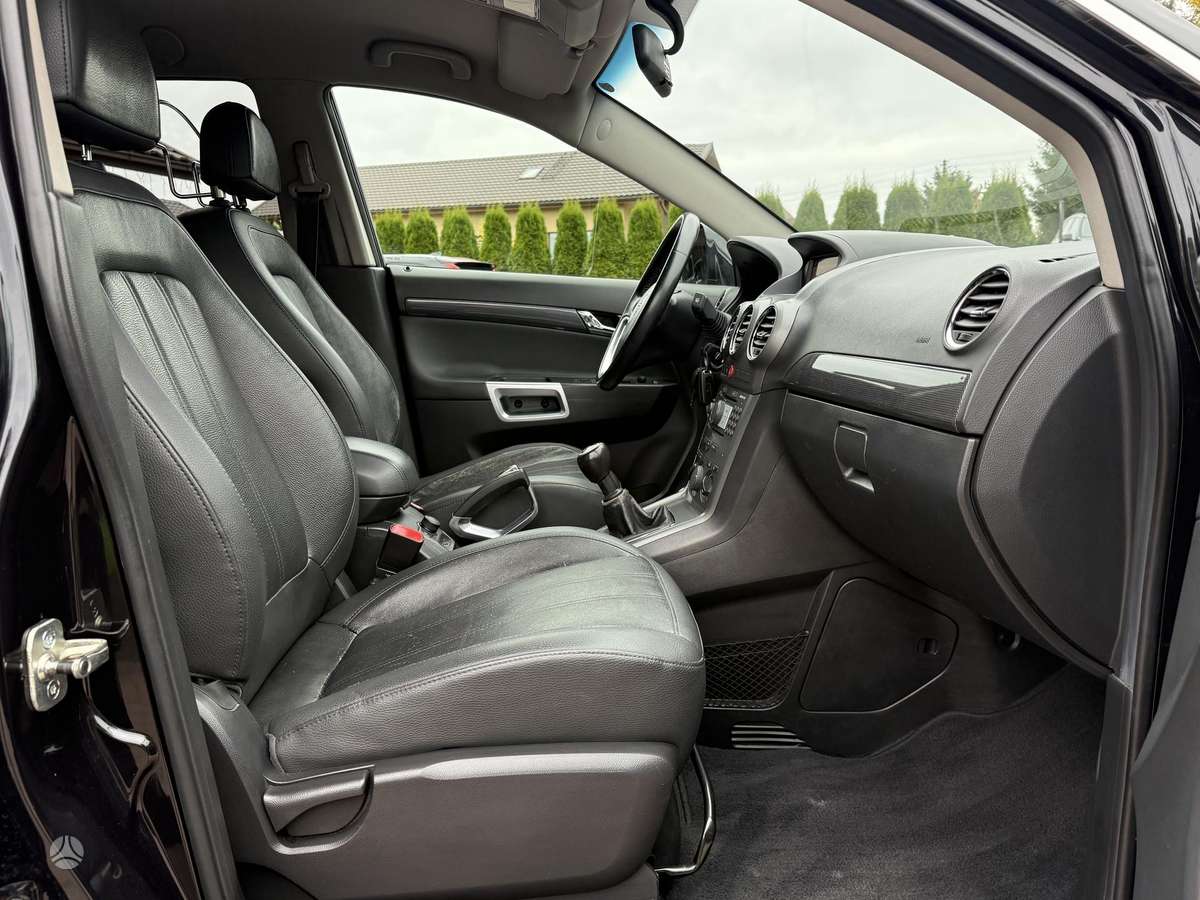 Opel Antara 2010 — photo 17