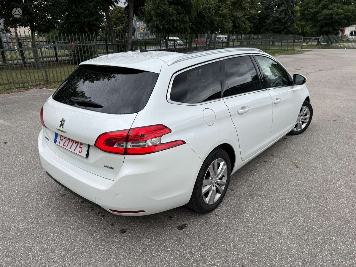 Peugeot 308 2015 — photo 5