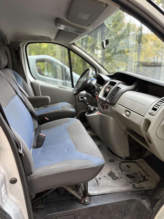 Renault Trafic 2013 — фото 17