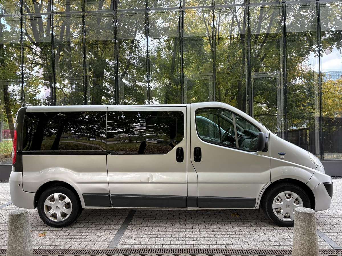 Renault Trafic 2013 — фото 6