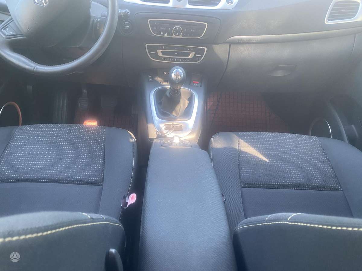Renault Grand 2011 — photo 12