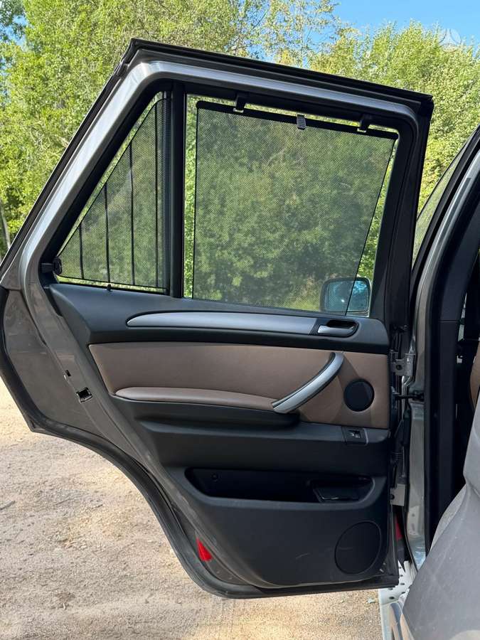 BMW X5 2005 — photo 10