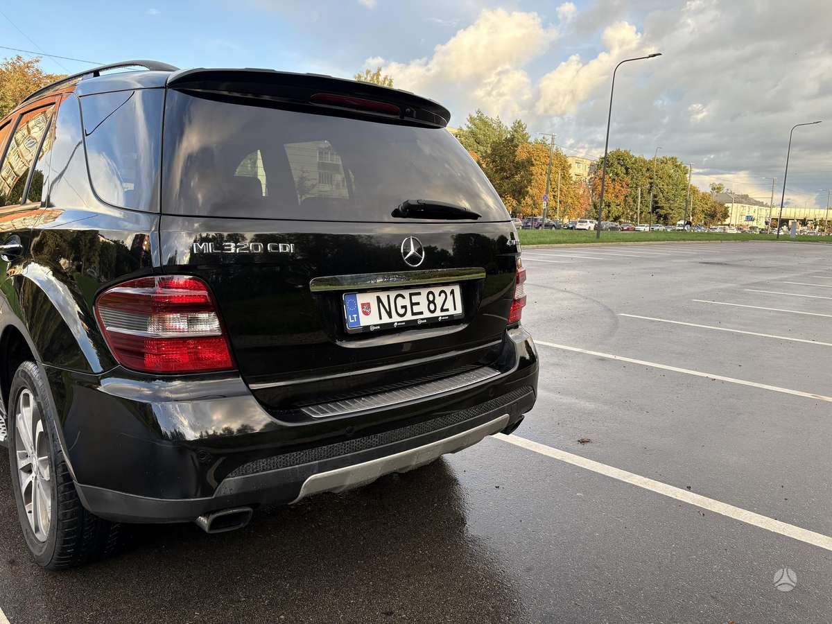 Mercedes-Benz ML320 2008 — engine 2987 cm³, 224 HP (165kW)