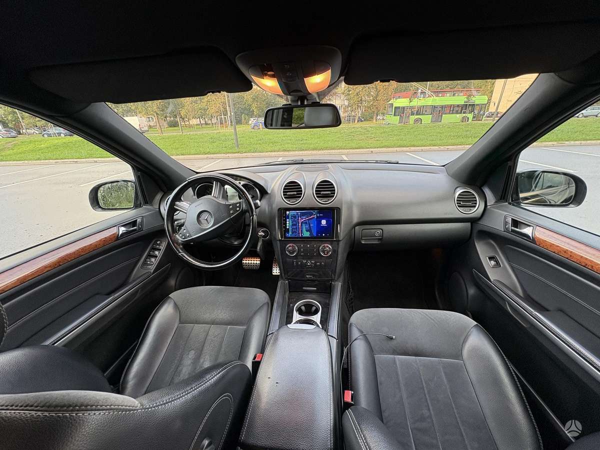 Mercedes-Benz ML320 2008 — photo 9