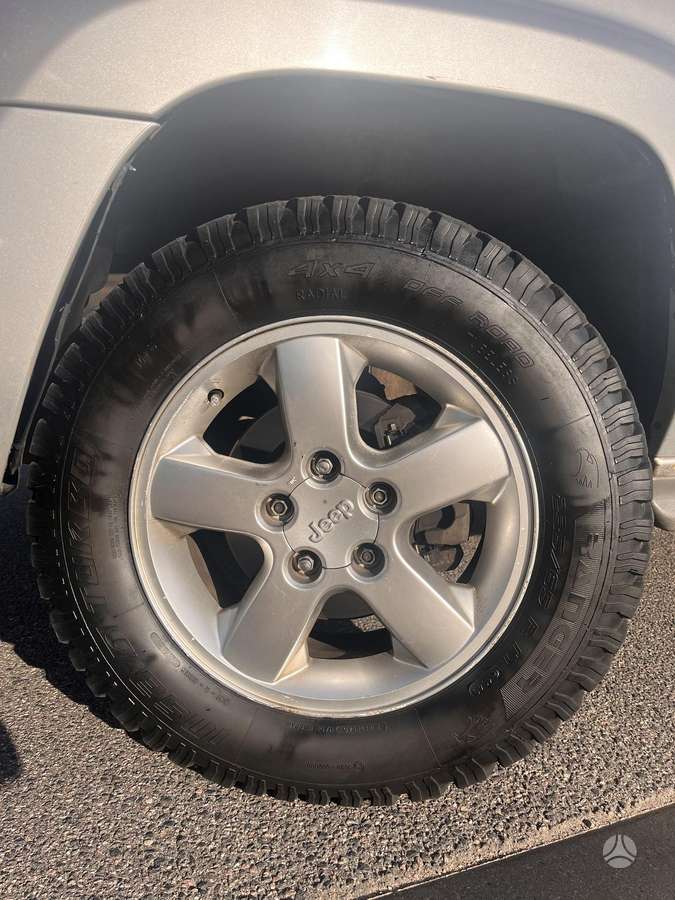 Jeep Grand 2004 — photo 19