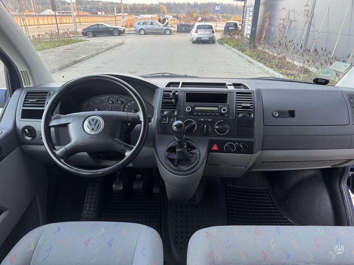 Volkswagen Transporter 2007 — photo 11