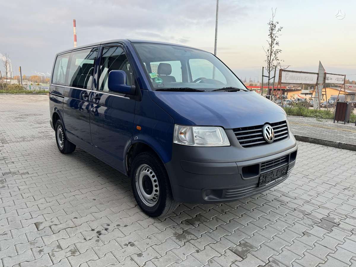 Volkswagen Transporter 2007 — interior