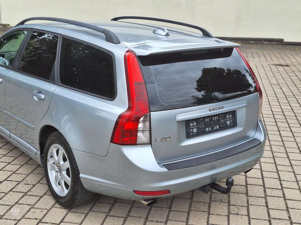Volvo V50 2008 — photo 10