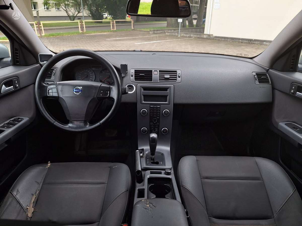 Volvo V50 2008 — photo 14