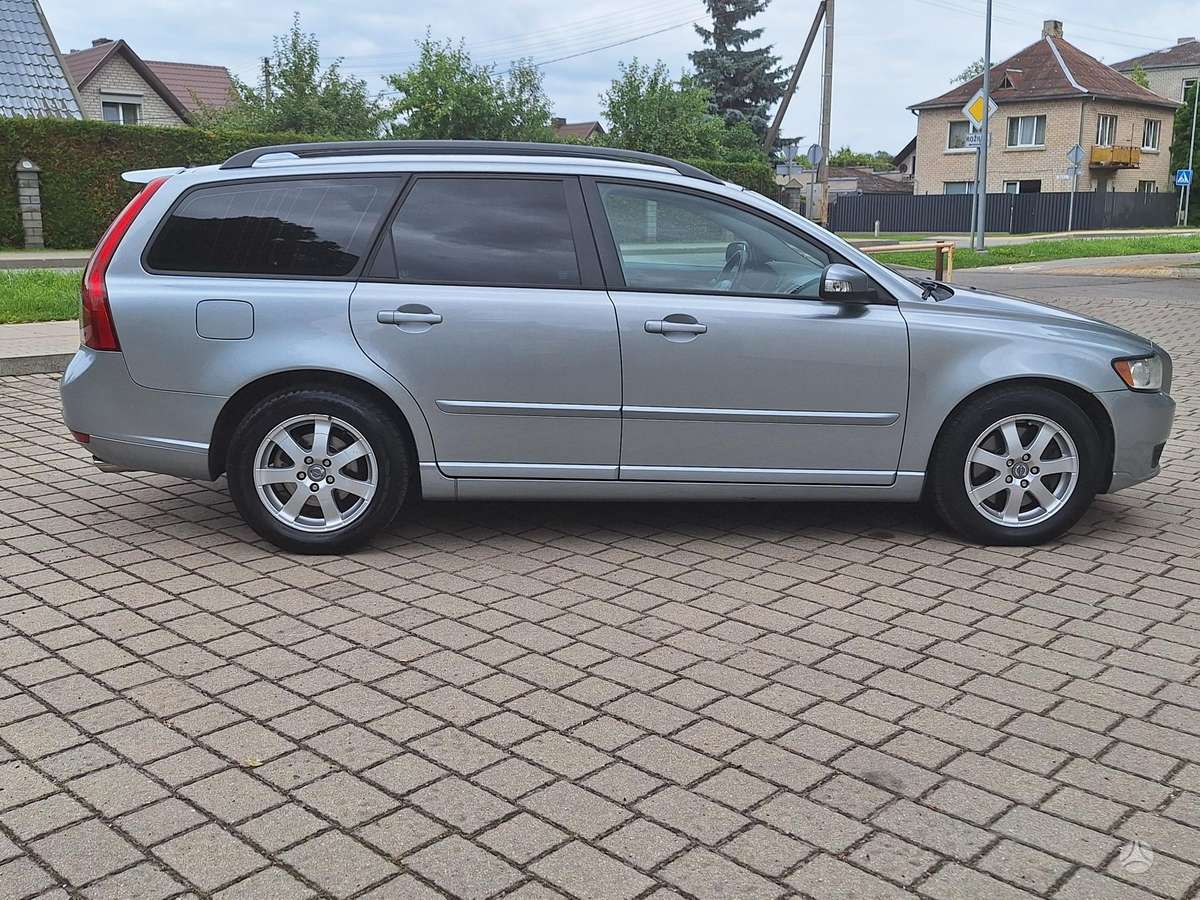 Volvo V50 2008 — photo 6