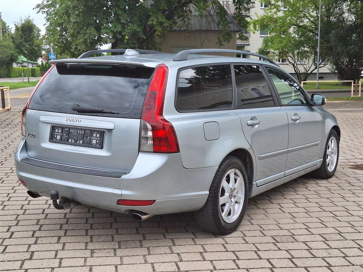 Volvo V50 2008 — photo 7