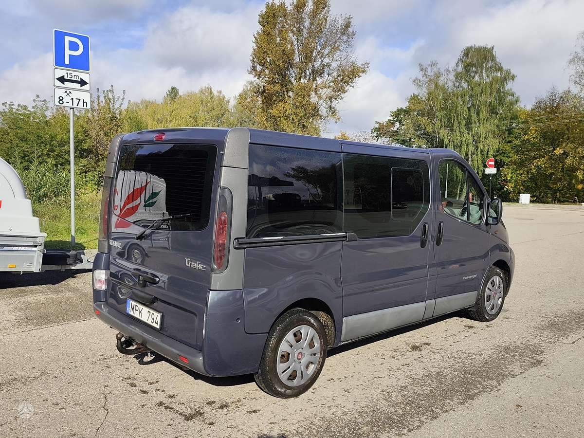 Renault Trafic 2004 — фото 5
