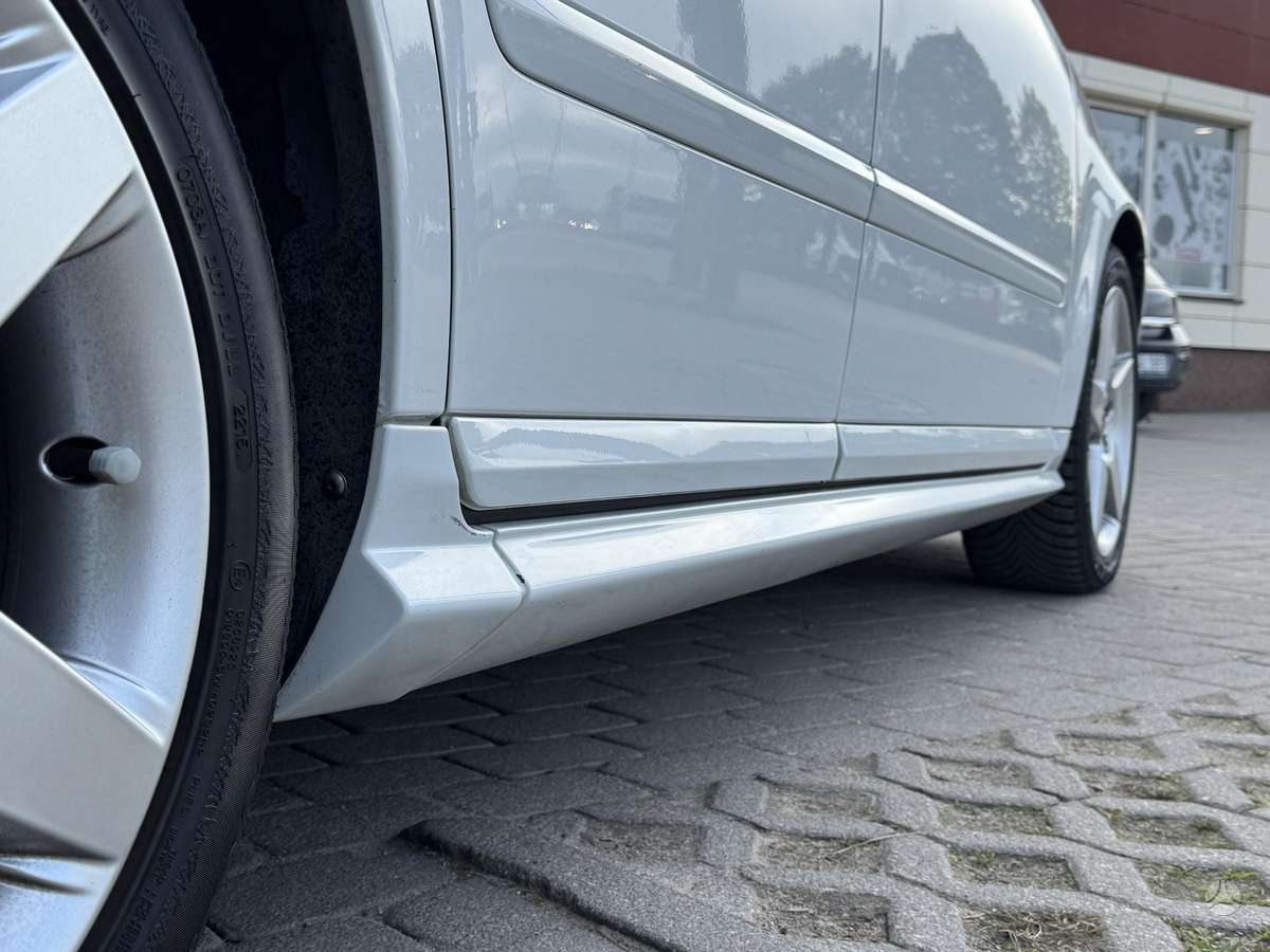 Volvo V50 2011 — photo 11