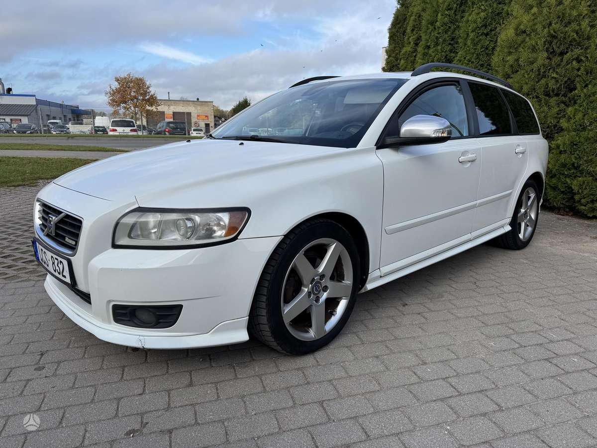 Volvo V50 2011 — photo 5