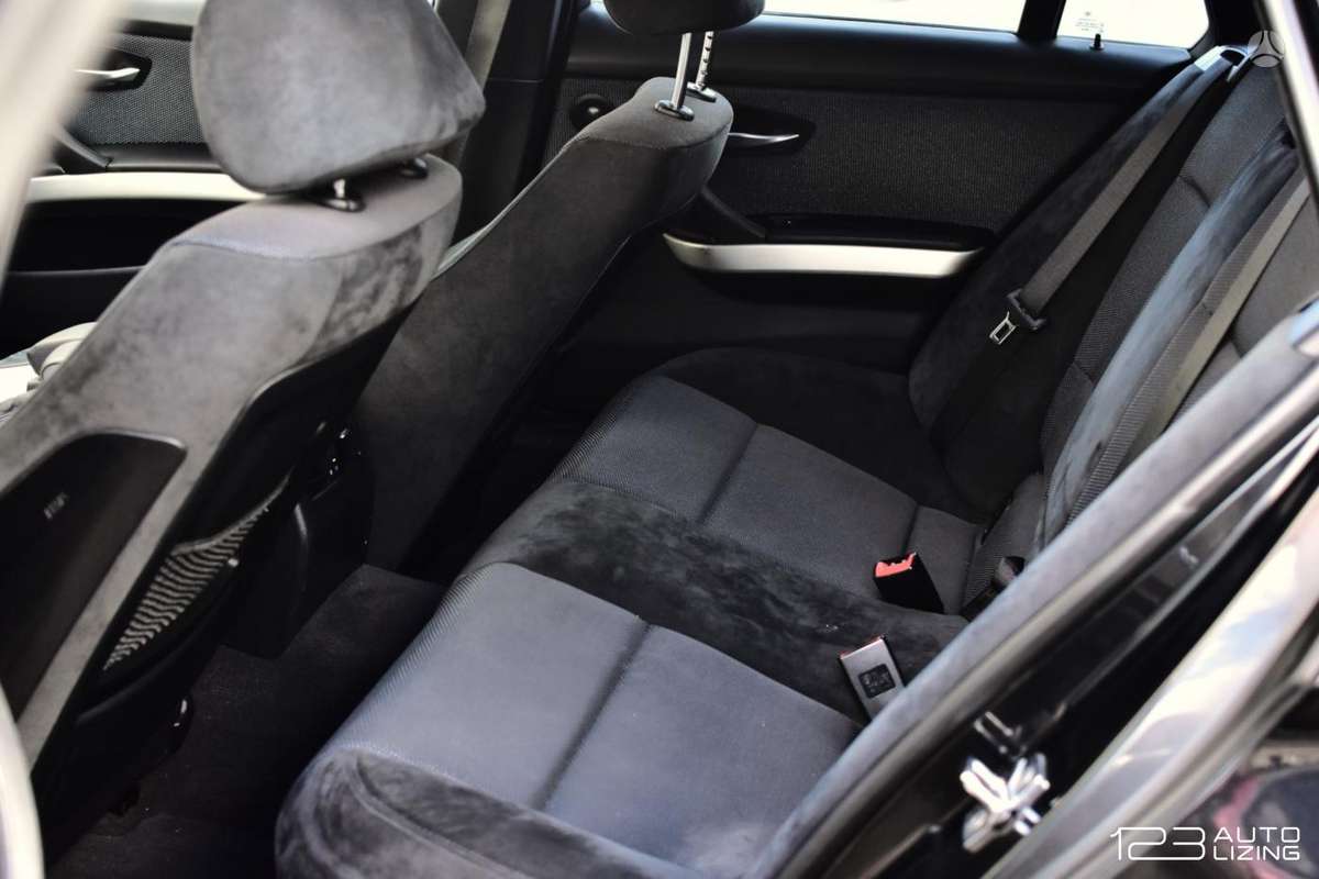 BMW 330 2008 — photo 11