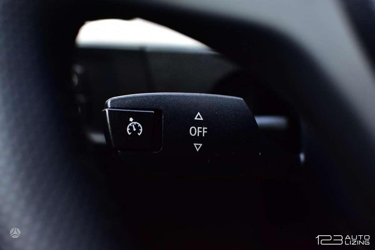 BMW 330 2008 — photo 20