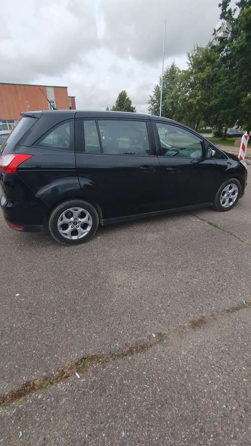 Ford Grand 2013 — engine 1600 cm³, 116 HP (85kW)