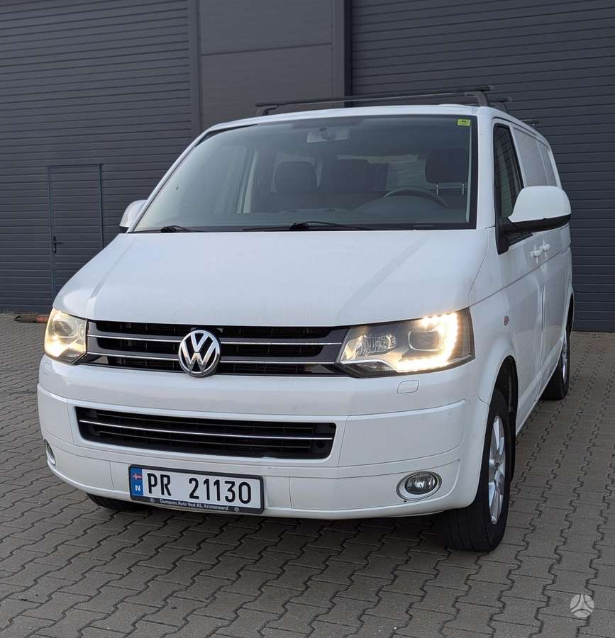 Volkswagen Transporter 2013 — photo 12