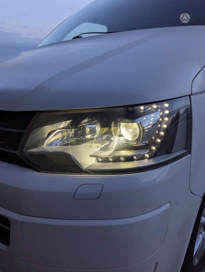 Volkswagen Transporter 2013 — photo 28
