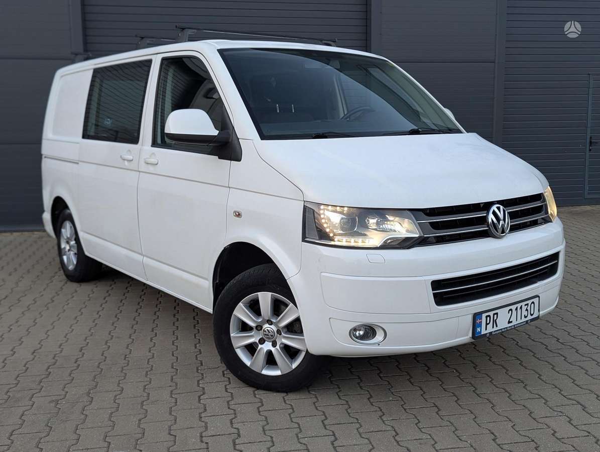 Volkswagen Transporter 2013 — interior