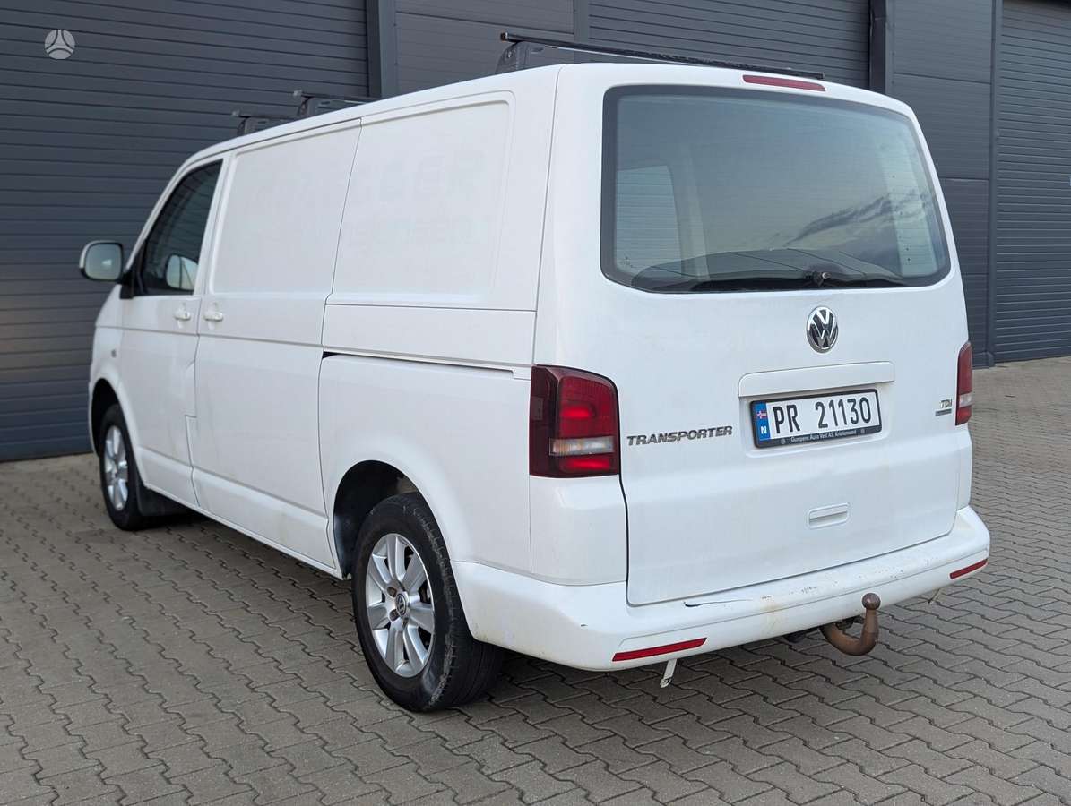 Volkswagen Transporter 2013 — photo 7