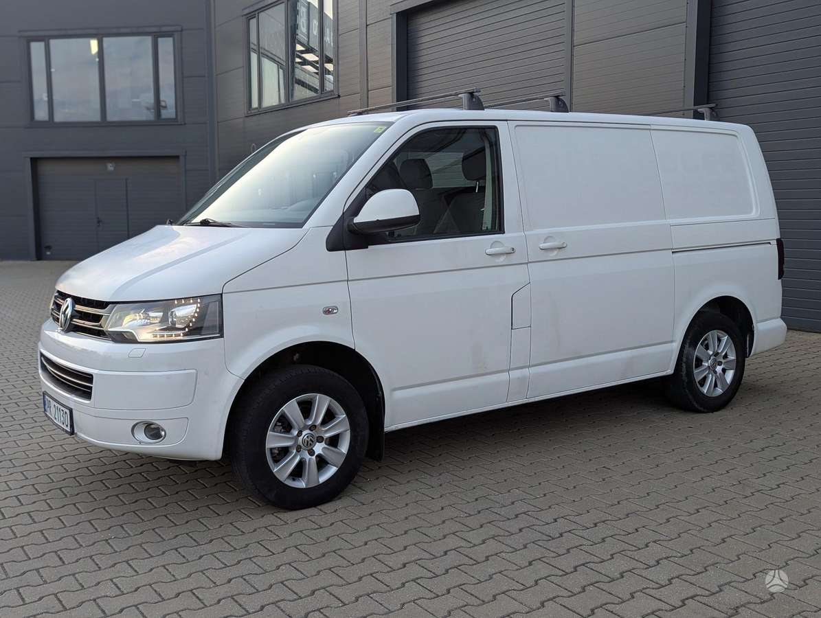 Volkswagen Transporter 2013 — photo 9