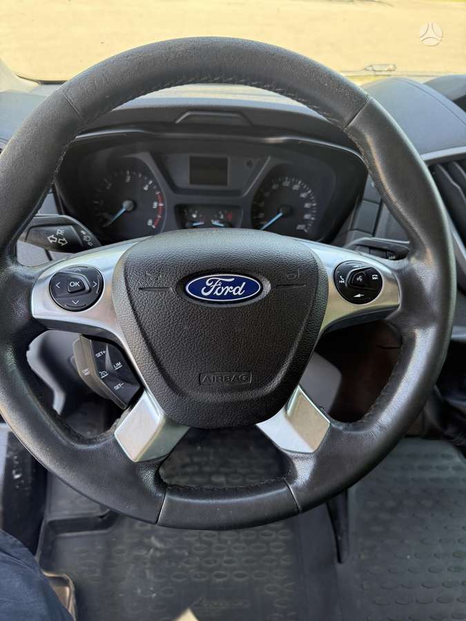 Ford Transit 2015 — photo 10