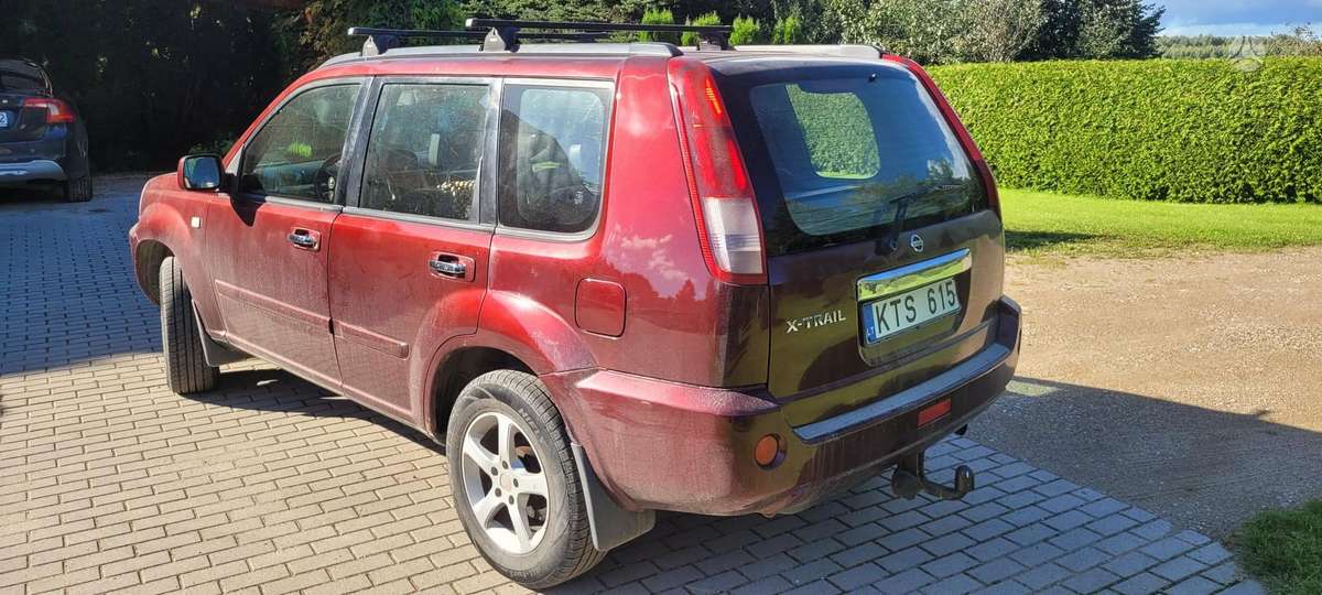Nissan X-Trail, 2004