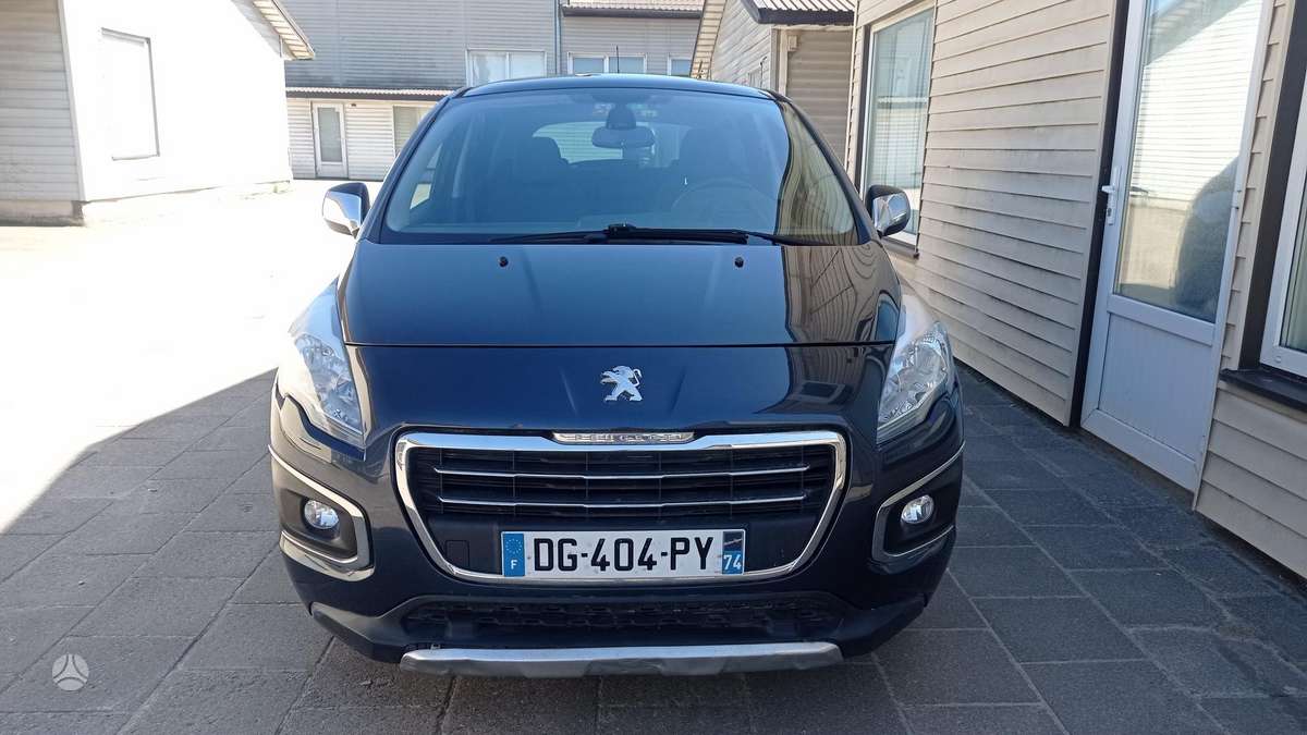Peugeot 3008 2014 — rear view