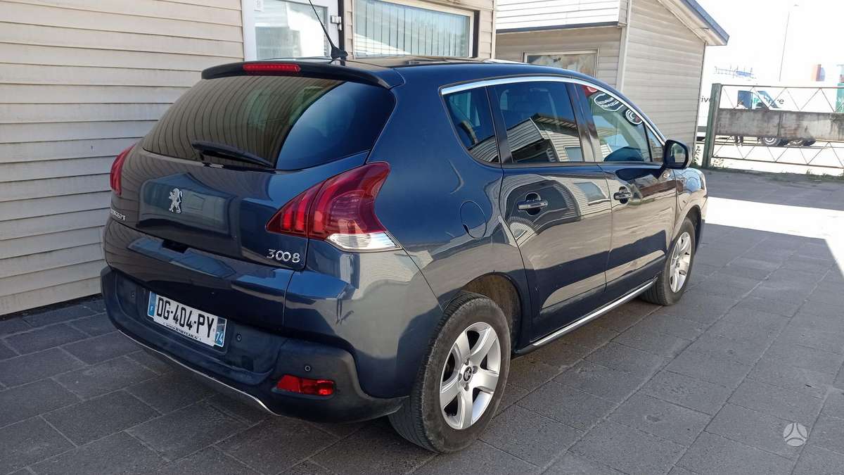 Peugeot 3008 2014 — engine 1560 cm³, 114 HP (84kW)