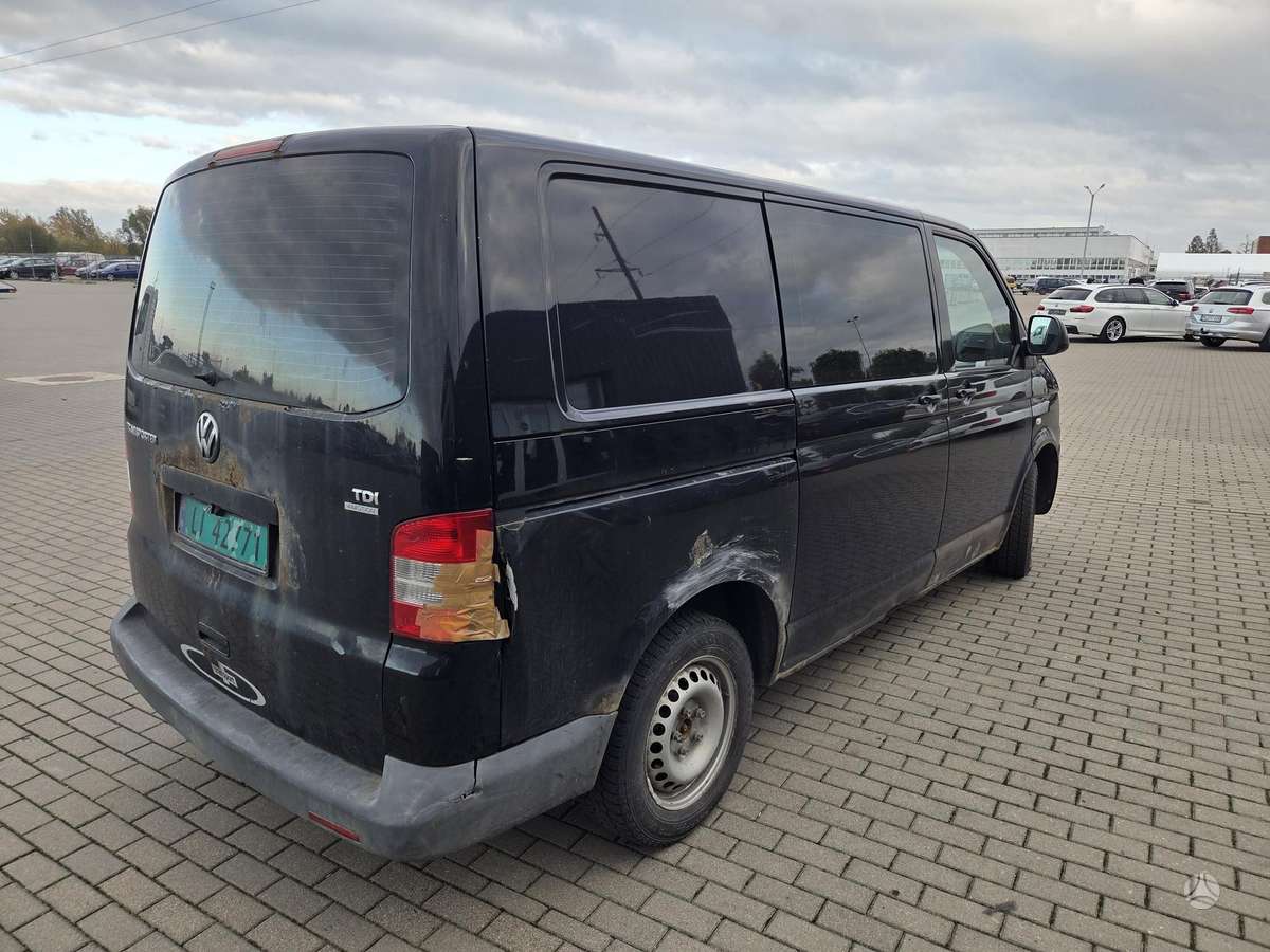 Volkswagen Transporter 2011 — engine 2000 cm³, 140 HP (103kW)