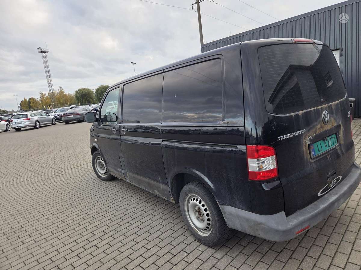 Volkswagen Transporter 2011 — photo 6