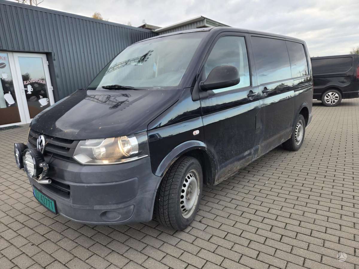 Volkswagen Transporter 2011 — photo 8