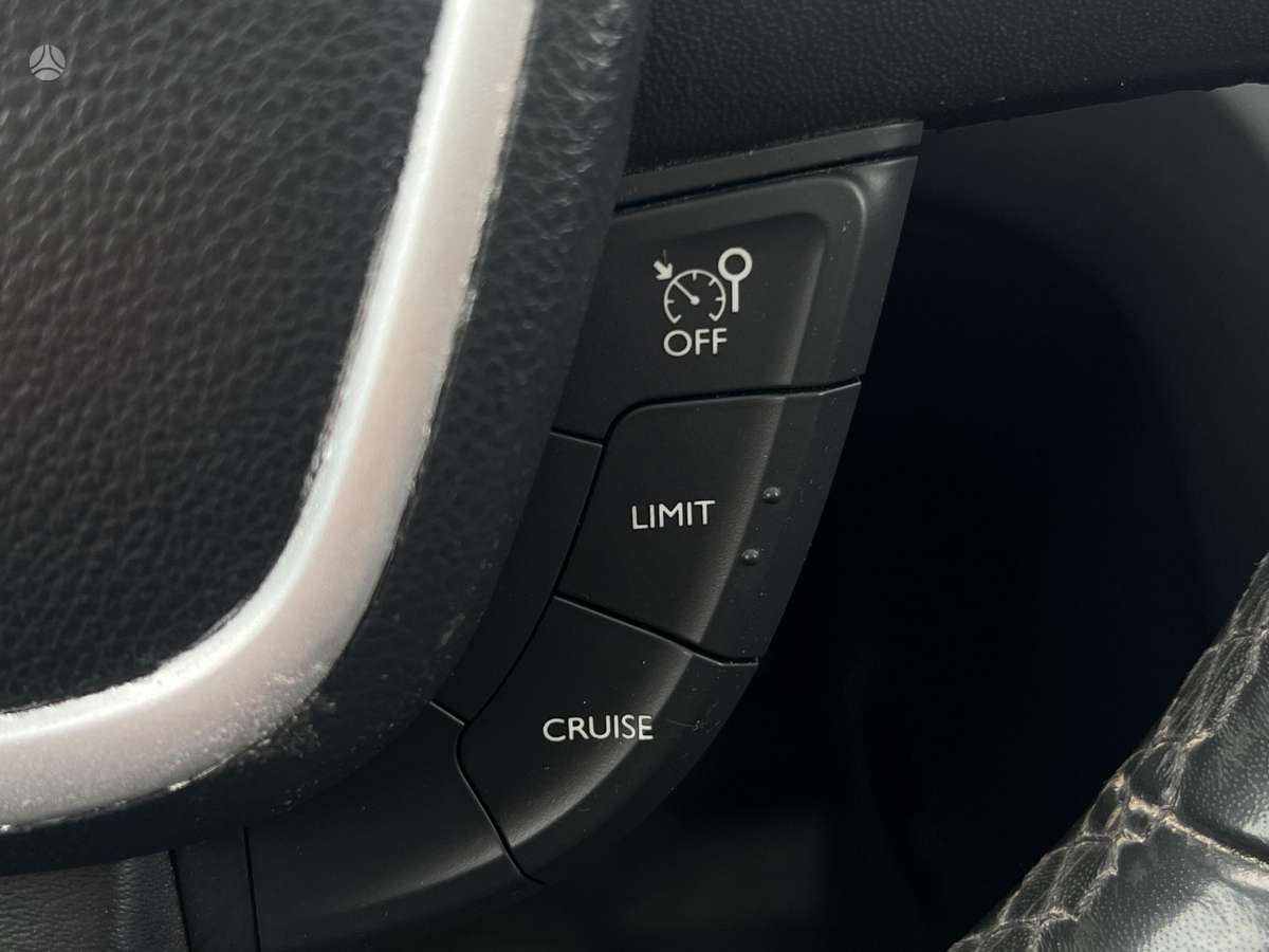 Peugeot 508 2012 — photo 20