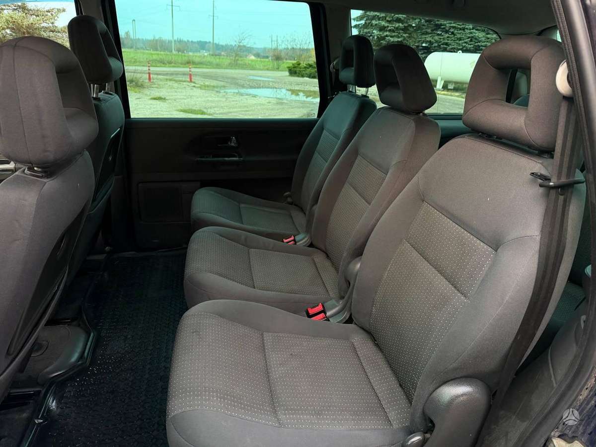 Seat Alhambra 2006 — photo 11