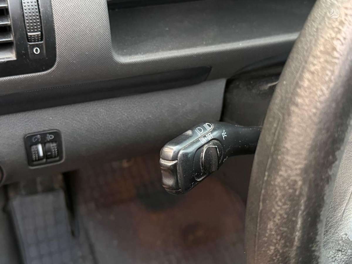 Seat Alhambra 2006 — photo 20