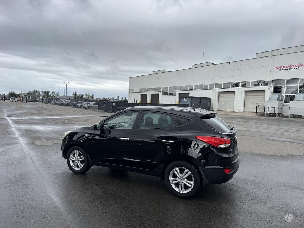Hyundai ix35 2012 — салон