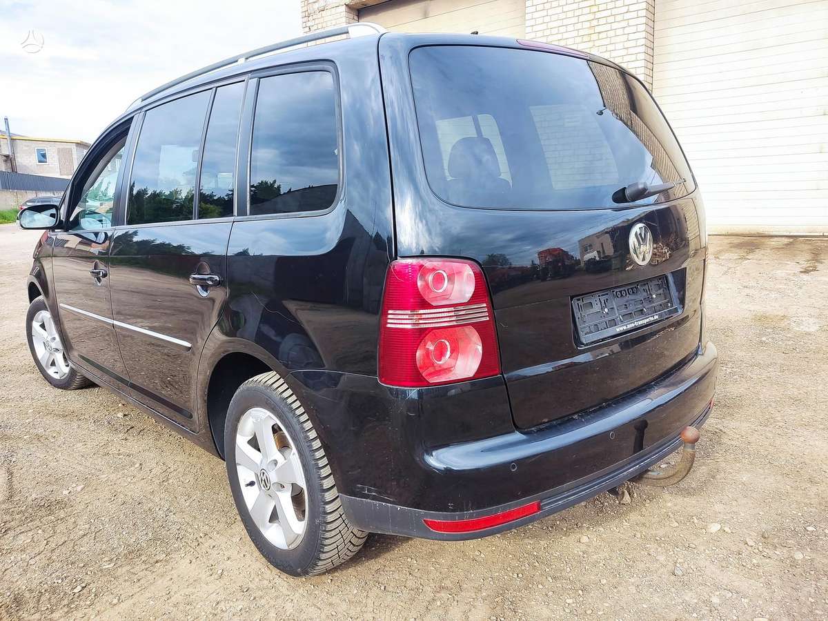 Volkswagen Touran 2009 — photo 5