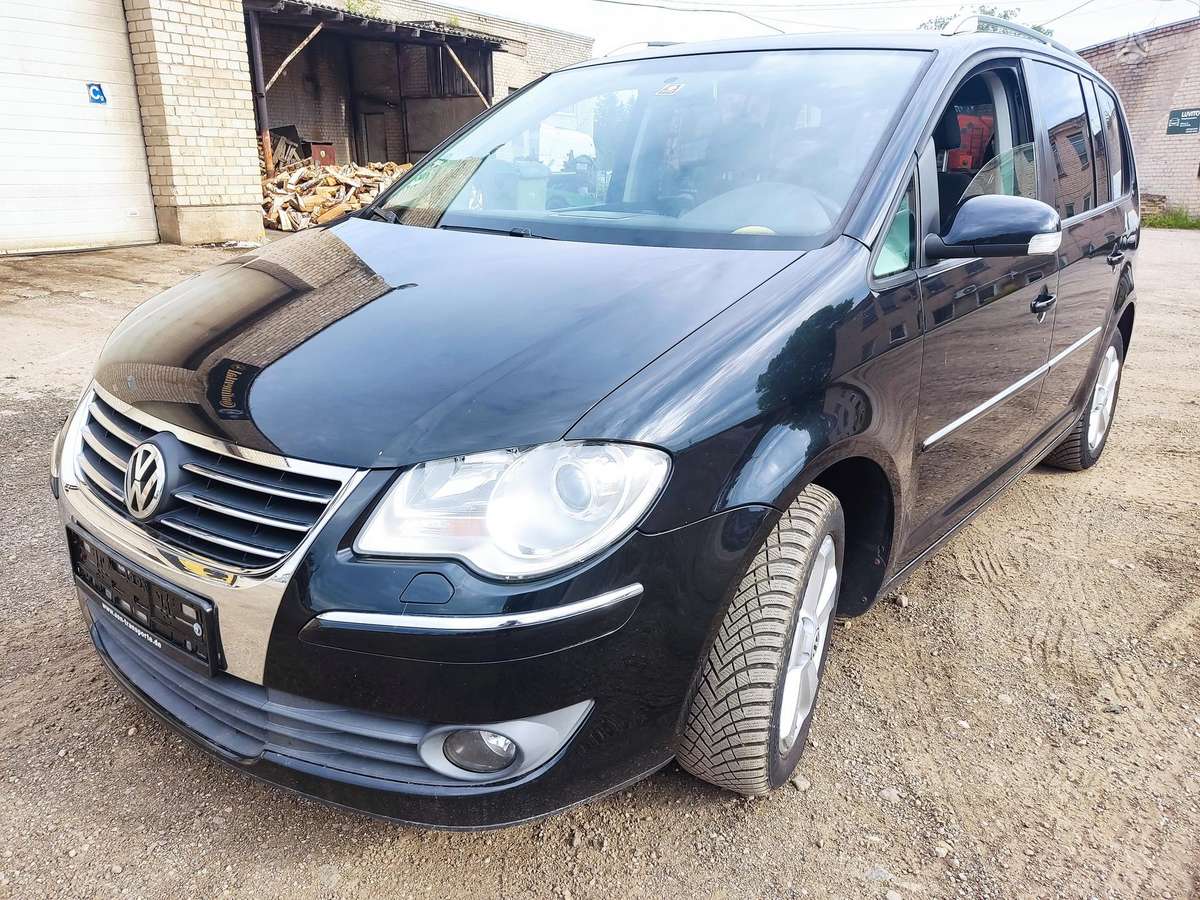 Volkswagen Touran 2009 — photo 6