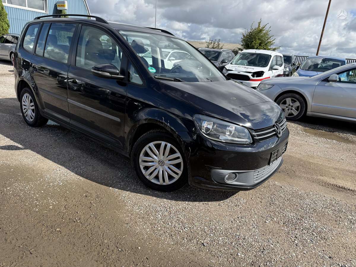 Volkswagen Touran, 2012
