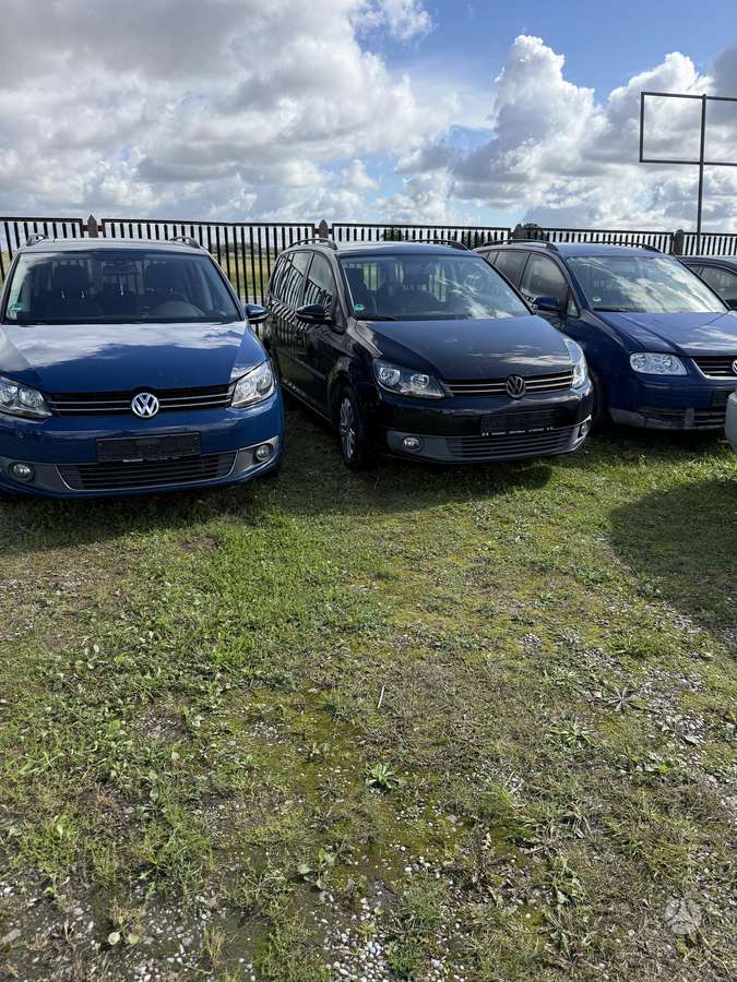 Volkswagen Touran 2012 — photo 7
