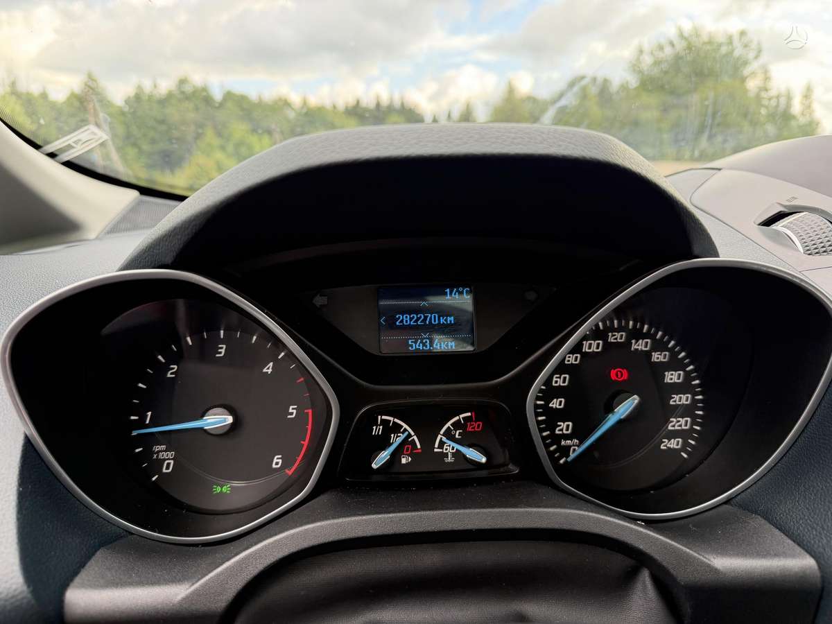 Ford C-MAX 2011 — photo 13
