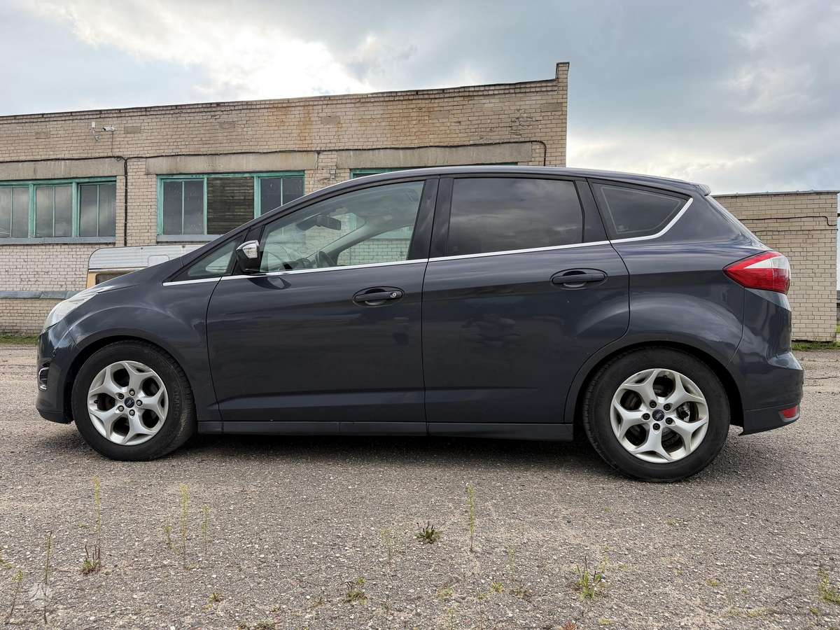 Ford C-MAX 2011 — interior