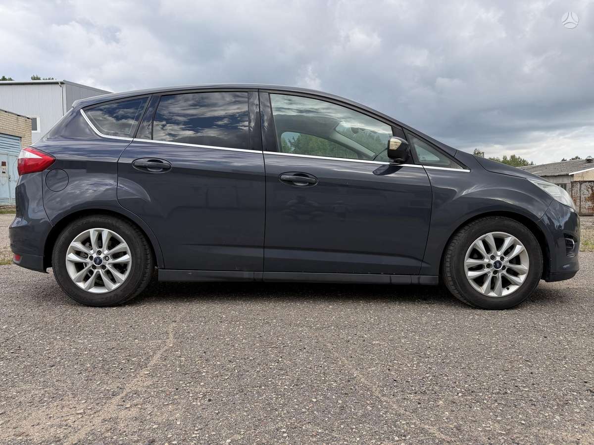 Ford C-MAX 2011 — photo 7