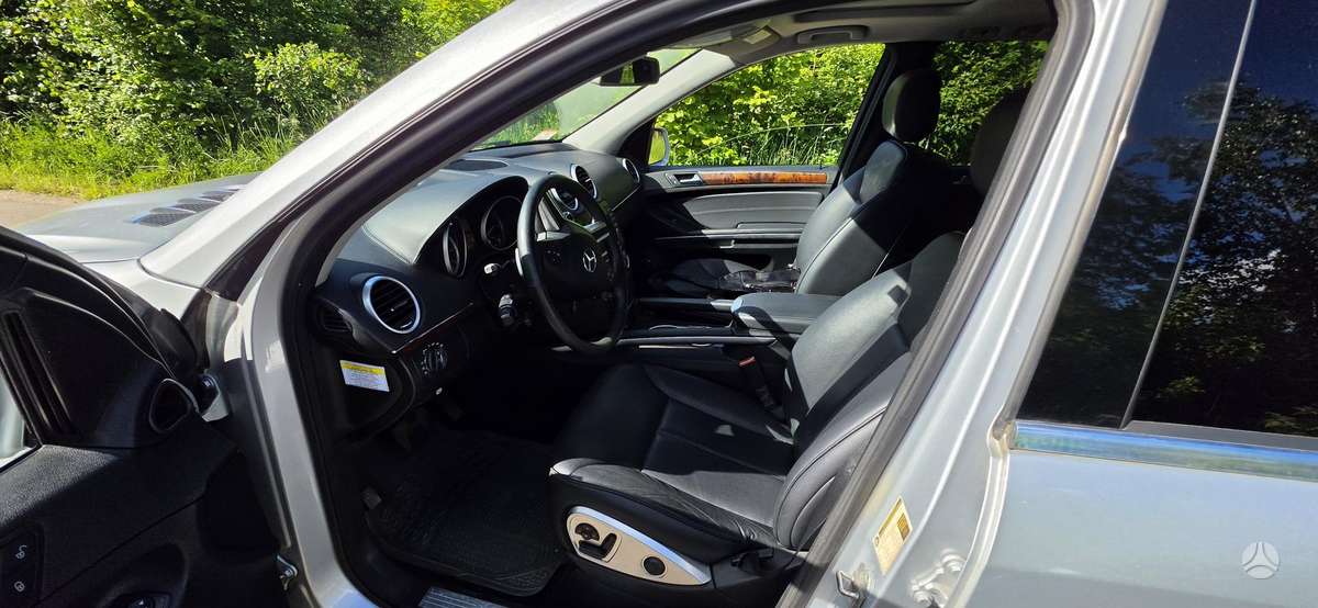 Mercedes-Benz GL450 2010 — photo 6