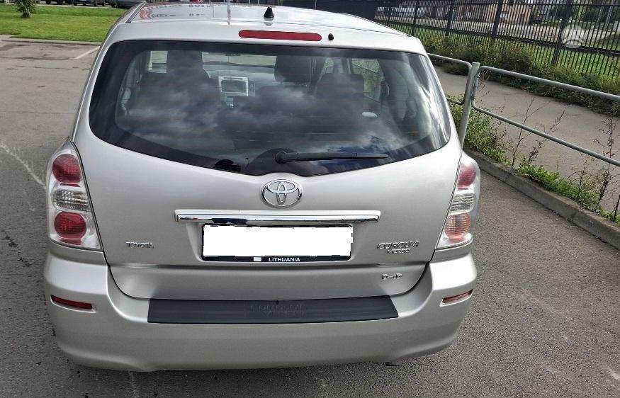 Toyota Corolla 2007 — салон