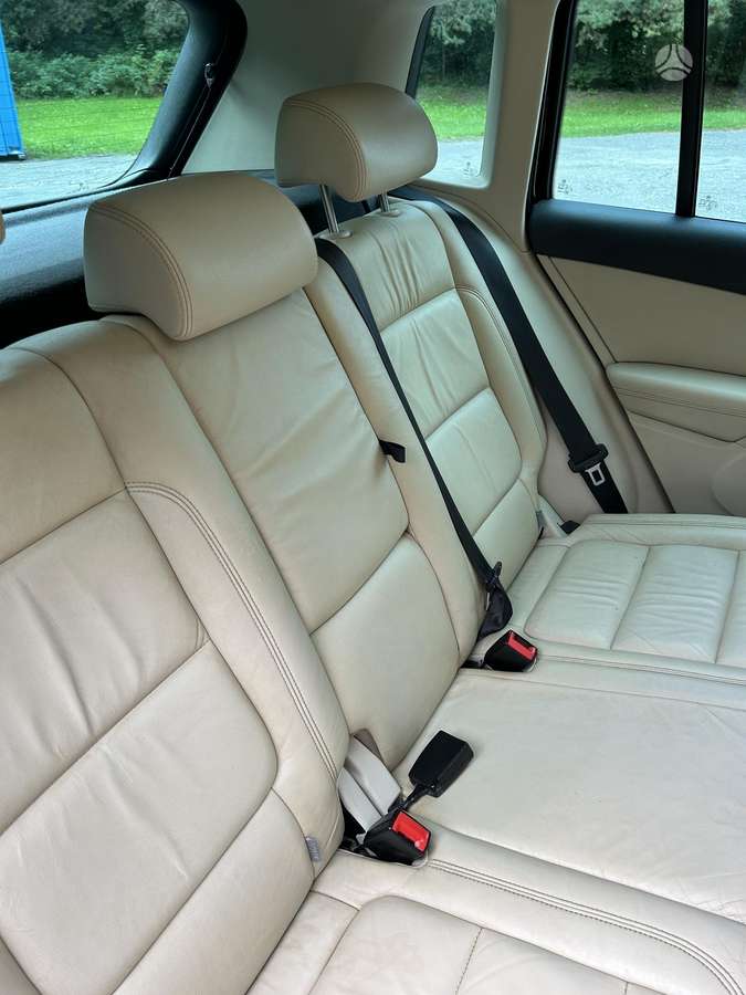 Volkswagen Tiguan 2010 — photo 6