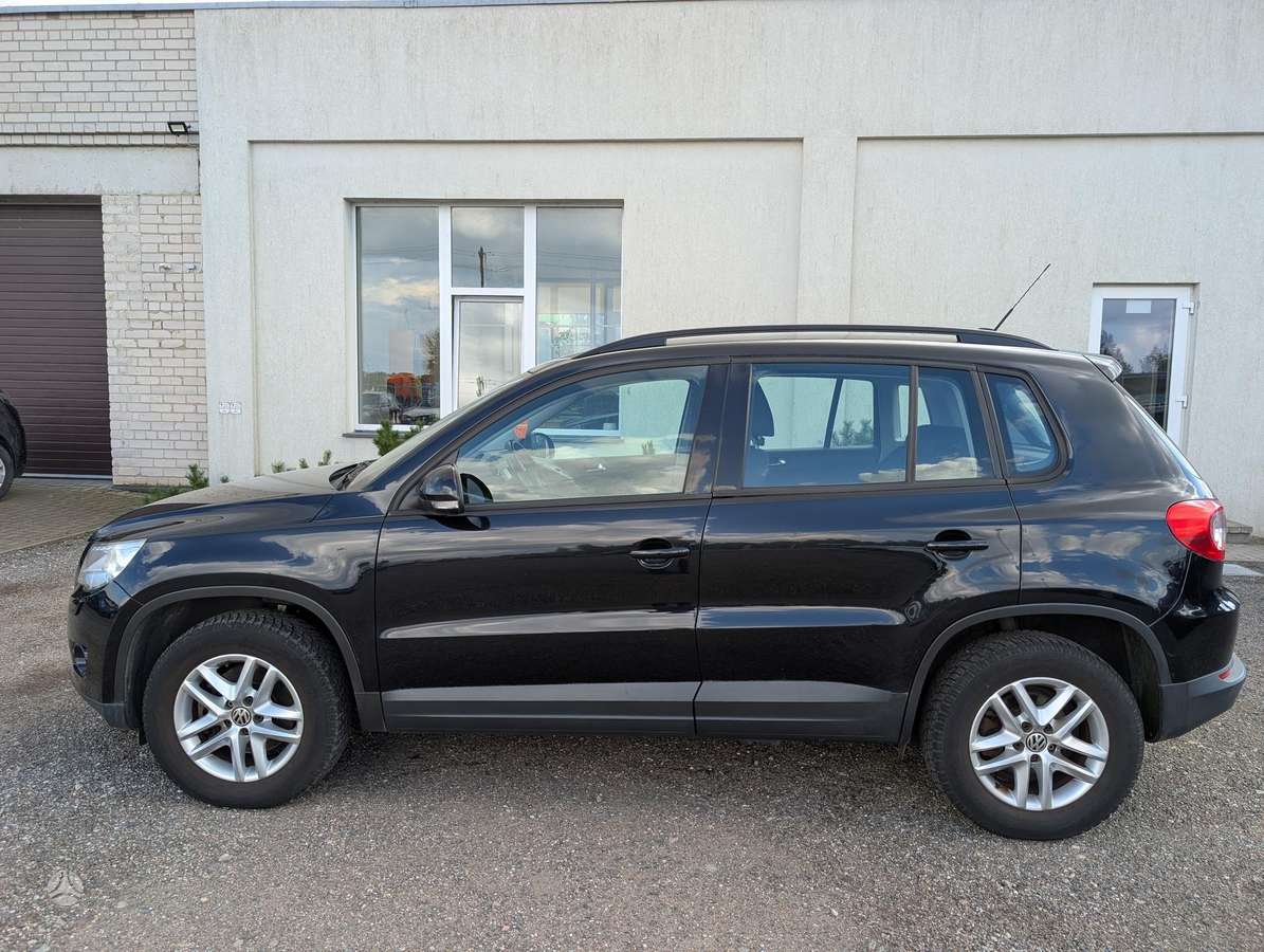Volkswagen Tiguan, 2010 — vehicle for AFU from Europe
