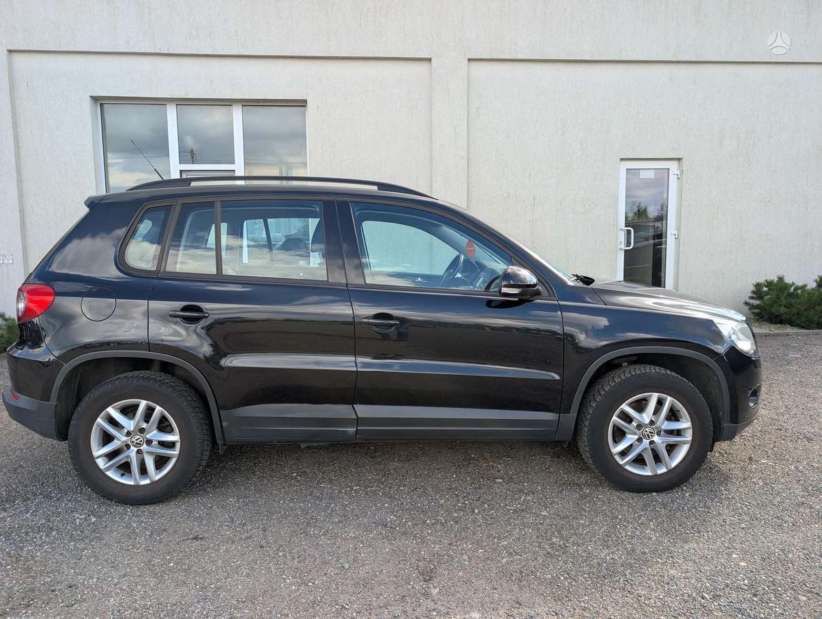 Volkswagen Tiguan 2010 — photo 16